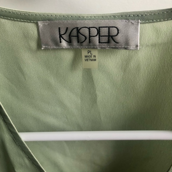 Kasper Green Shell Top (PL) 👚 - Picture 2 of 3